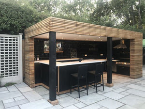 Garden Kitchen | Bespoke Built Outdoor Kitchen and Bar Ideas