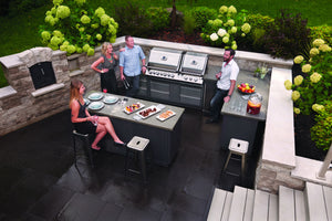 Outdoor Kitchen and Built In Barbecues