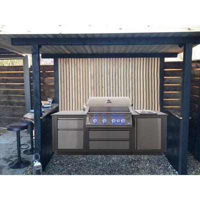 Napoleon BBQ Garden Kitchen. Inc worktops, BBQ and storage cupboards