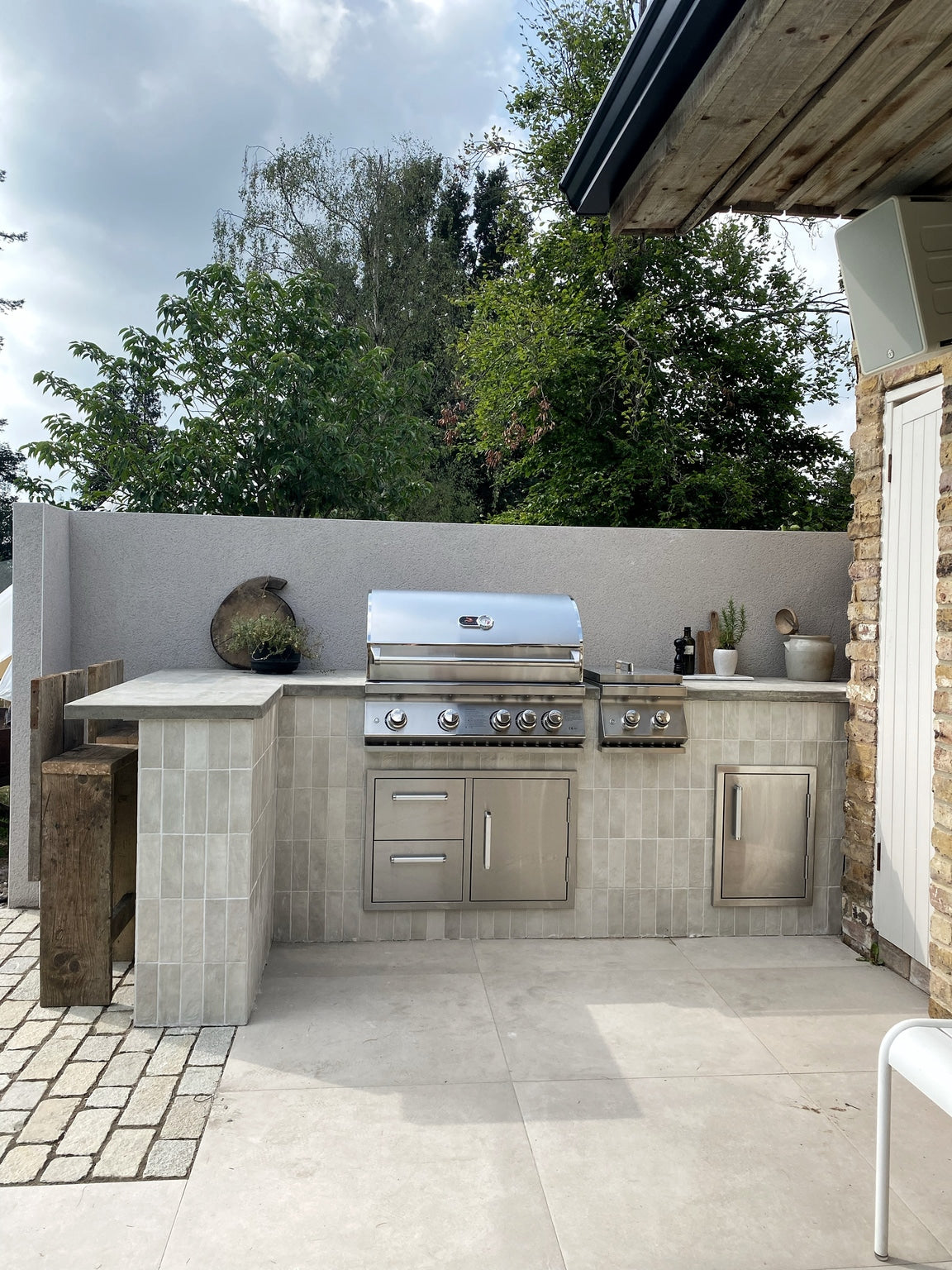 Whistler Burford 5 Burner Built In Gas Barbecue. With FREE Cover and rotisserie kit. £1869.99!