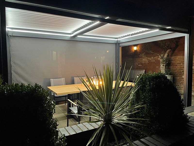 Eclipse Outdoor Gazebo 3m by 3m. With electric louvered roof. Great value £3699! FREE install within 35 miles.