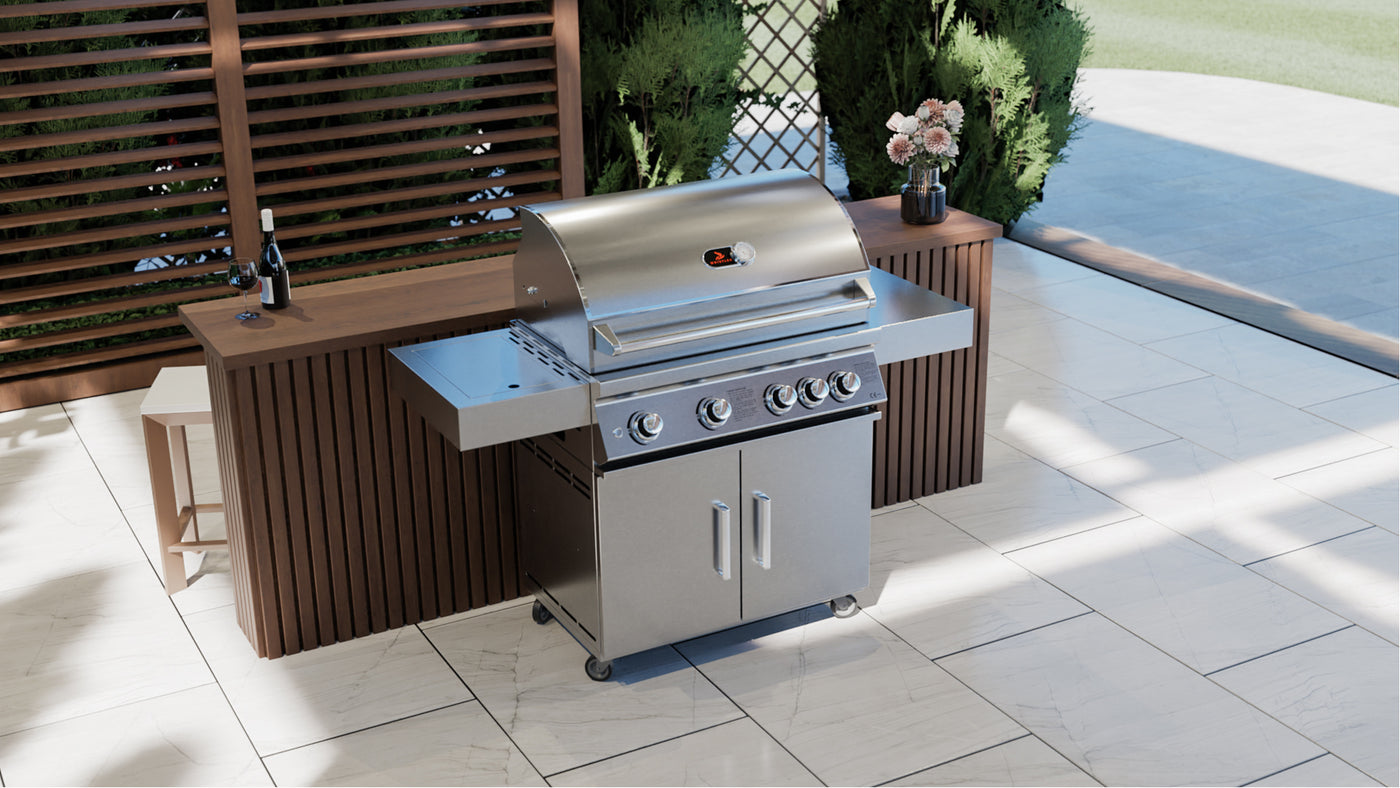 Whistler Bibury 4 Burner Gas Barbecue. FREE genuine cover and rotisserie kit. Only £1999