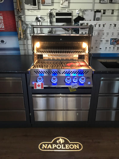 EX DISPLAY:  Napoleon Prestige Pro 500 Outdoor Kitchen Gas Barbecue. 25% OFF RRP. Now £3816.99     only £3999
