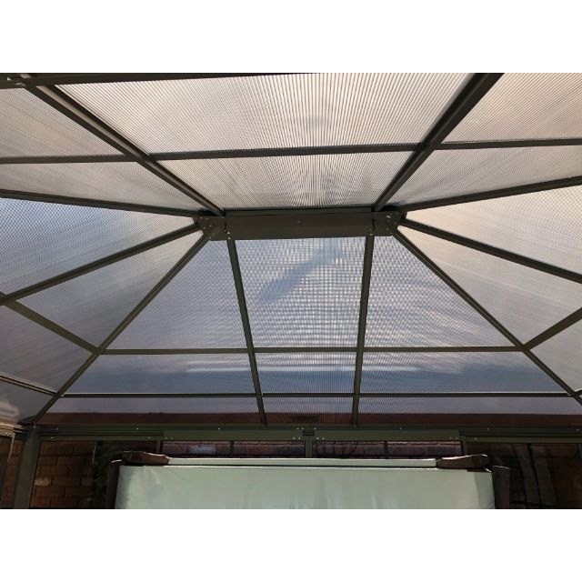 Four Seasons Screen House 3.65m by 4.3m