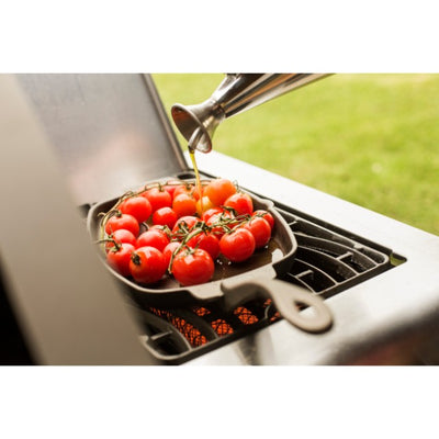 Napoleon Cast Iron Skillet with Wooden Base - Gardenbox