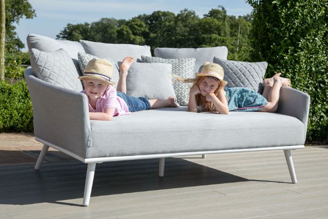 Ark Daybed by Maze Rattan