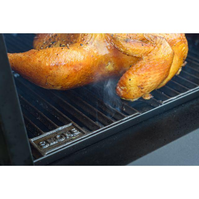 Masterbuilt Gravity Fed 560 Digital Charcoal Grill and Smoker - Gardenbox