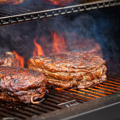 Masterbuilt Gravity Series 1050 with Pitmaster Pack