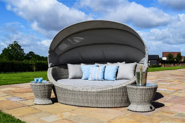 Oxford Daybed with Side Tables by Maze Rattan - Gardenbox
