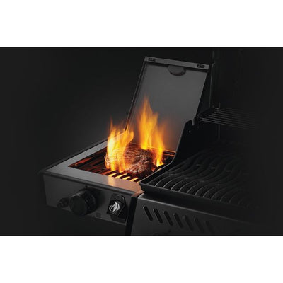 Napoleon Freestyle 365 SIB 3 Burner Gas Barbecue. With side "Sizzle Zone" steak burner. Only £617.49