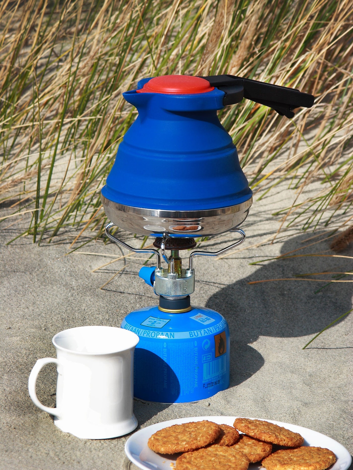 Collapsible Kettle Ideal for Camping or Travel - Choice of Colours - Gardenbox